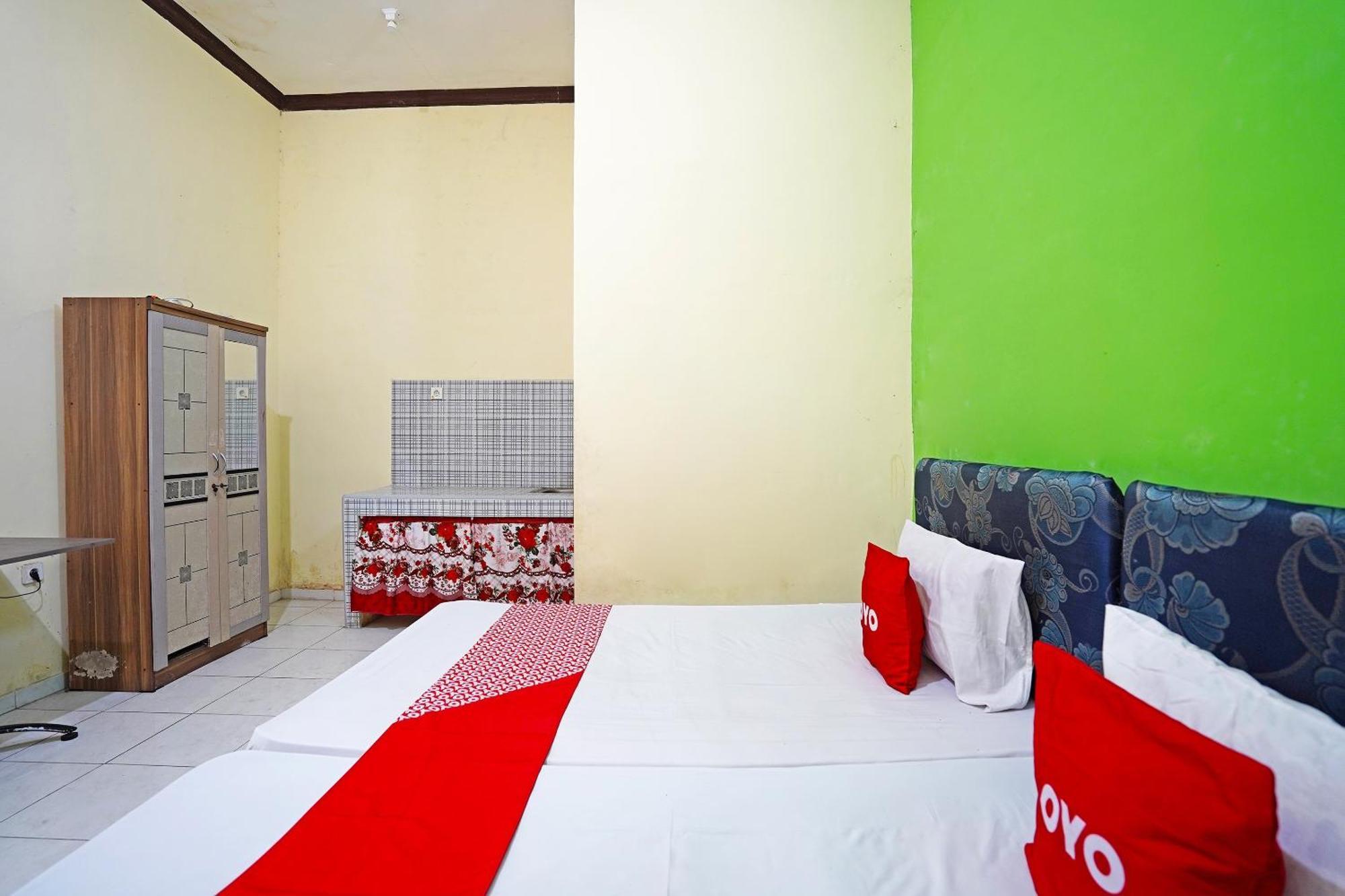 Oyo 91583 D'Cost Green Syariah Brebek ภายนอก รูปภาพ